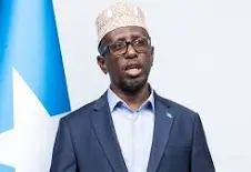 Madaxweynihii hore Somaliya Shariif sheikh axmed oo iskugu yeeray xildhibaanada Beesha Hawiye.